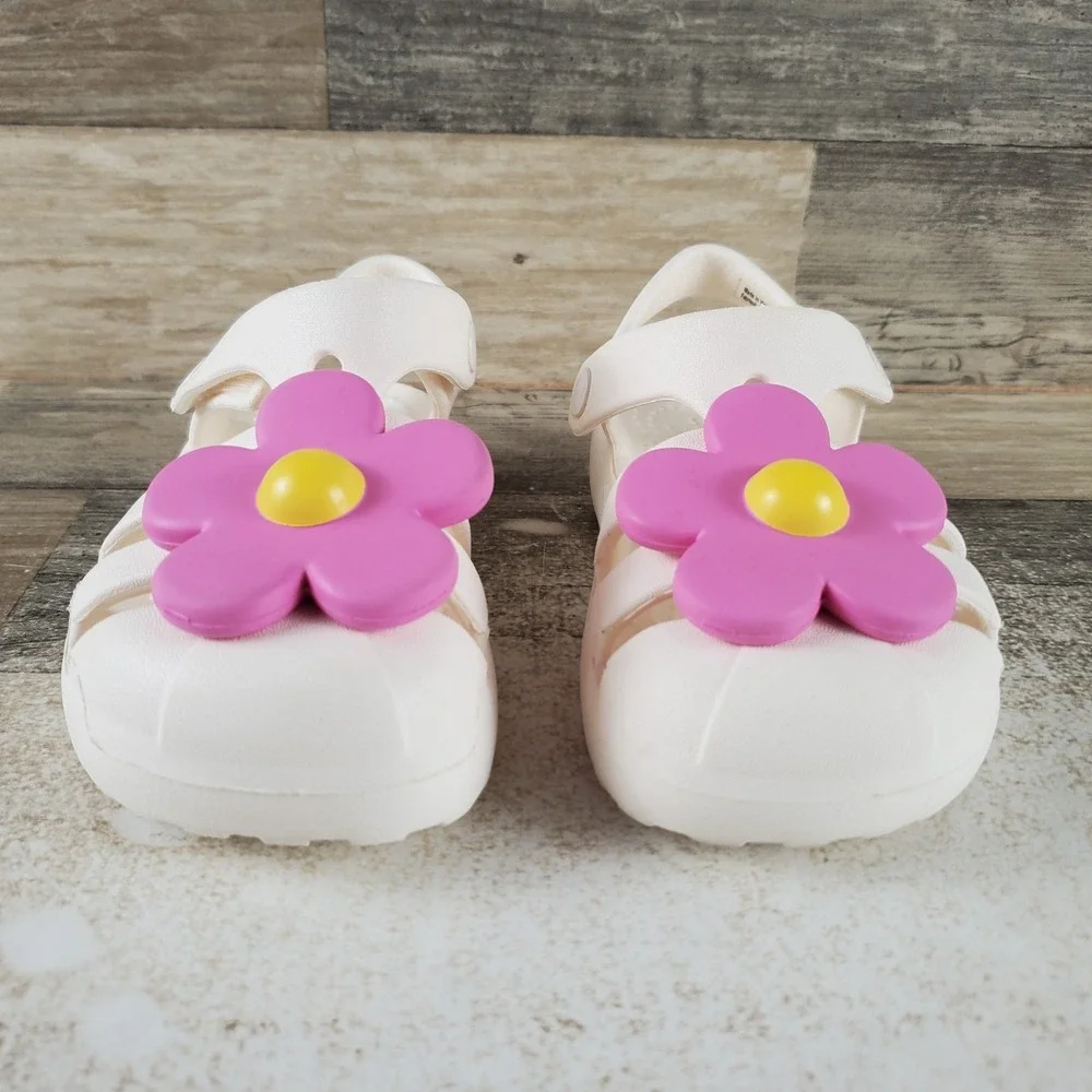 Crocs Classic Flower Fisherman Sz Sandals 8 C8 Prominent Pink white Sneakers